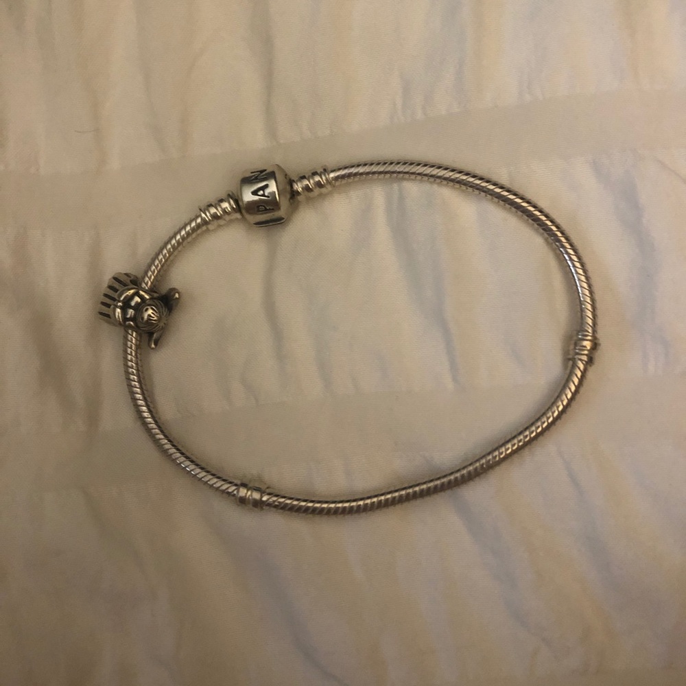 PANDORA BRACELET W/ ANGEL CHARM👼